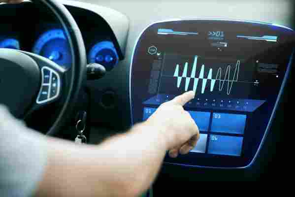 New technology gives smart cars 'x-ray'-like vision